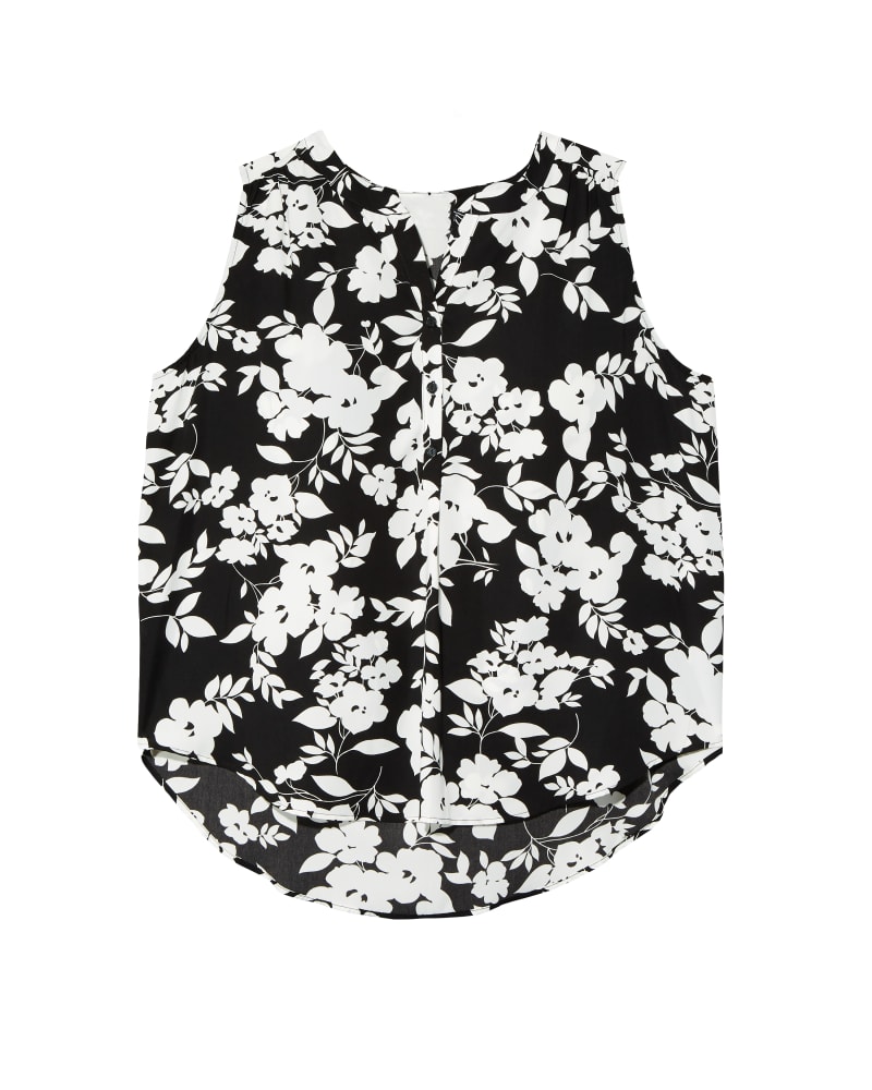Front of plus size  by Ryan Wythe | Dia&Co | dia_product_style_image_id:126166